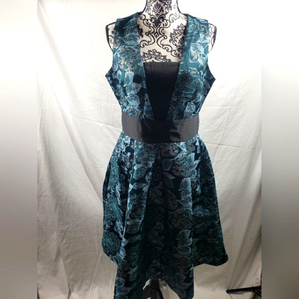 NEW DROP‼️ Eva Mendes by NY&CO A line dress